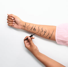 Essence dip eyeliner waterproof 24h long-lasting 01