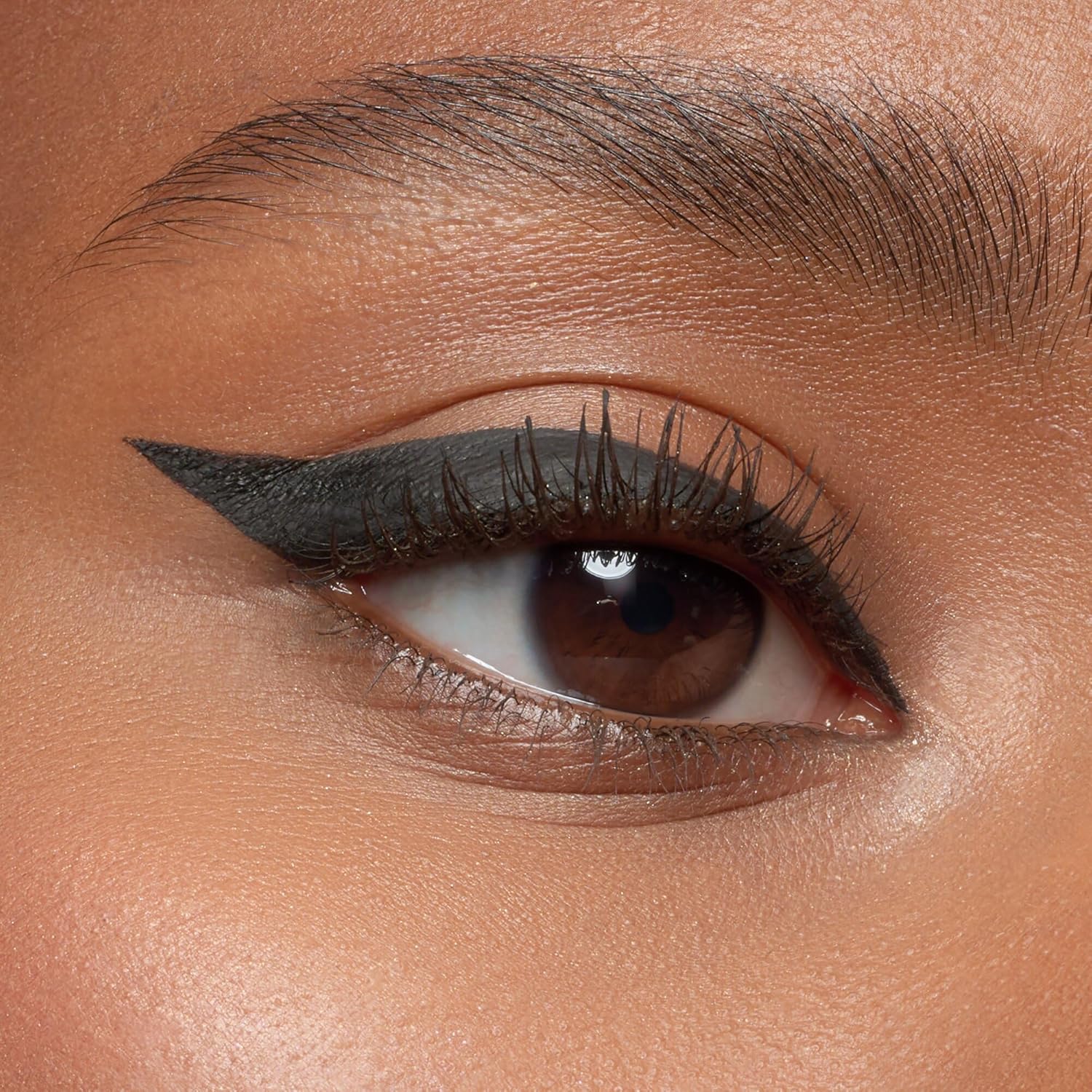 Essence dip eyeliner waterproof 24h long-lasting 01